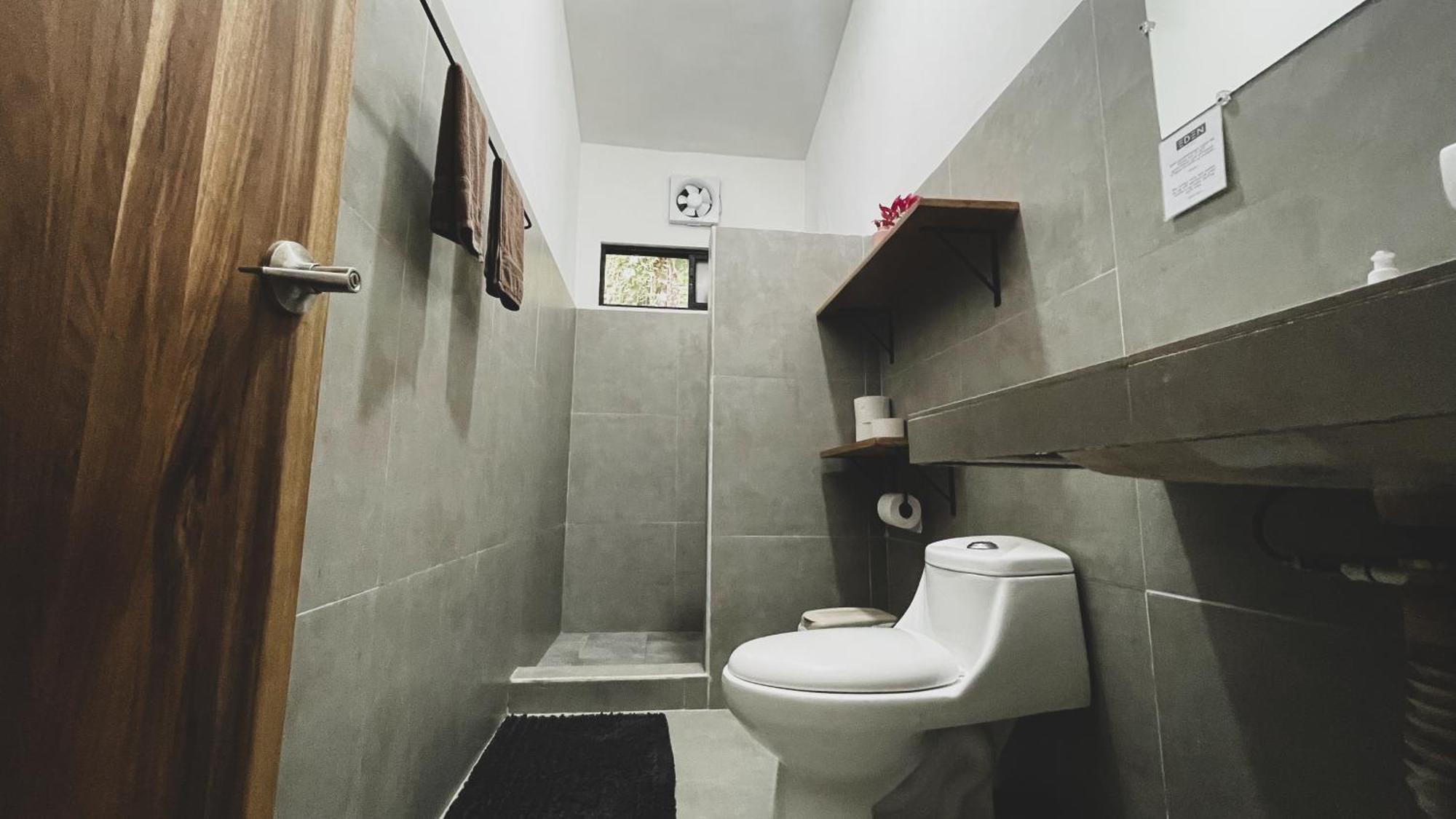 Apartment Brand New Huge With Air Conditioner And A Private Pool And Kitchen
