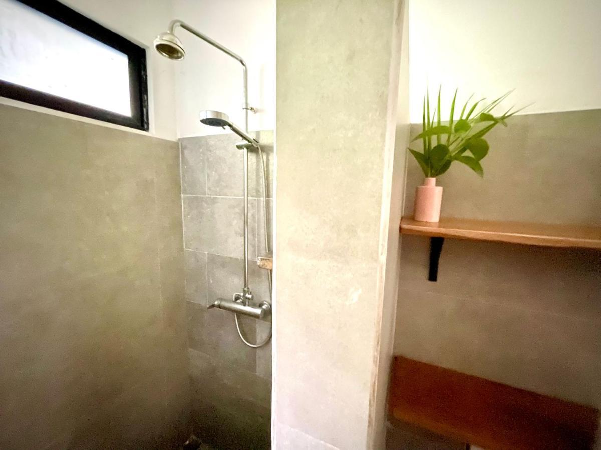 Brand New Huge With Air Conditioner And A Private Pool And Kitchen Apartment