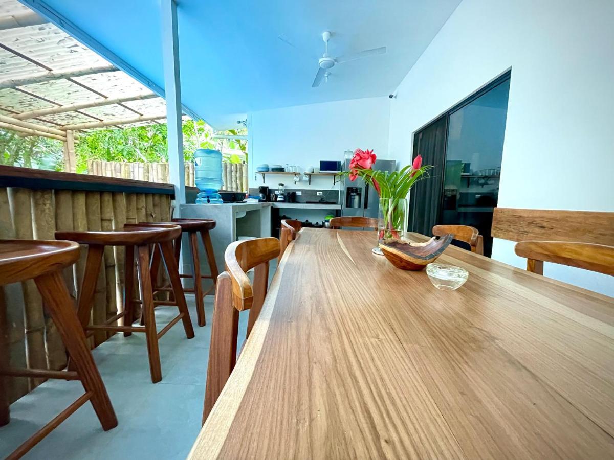 Brand New Huge With Air Conditioner And A Private Pool And Kitchen *