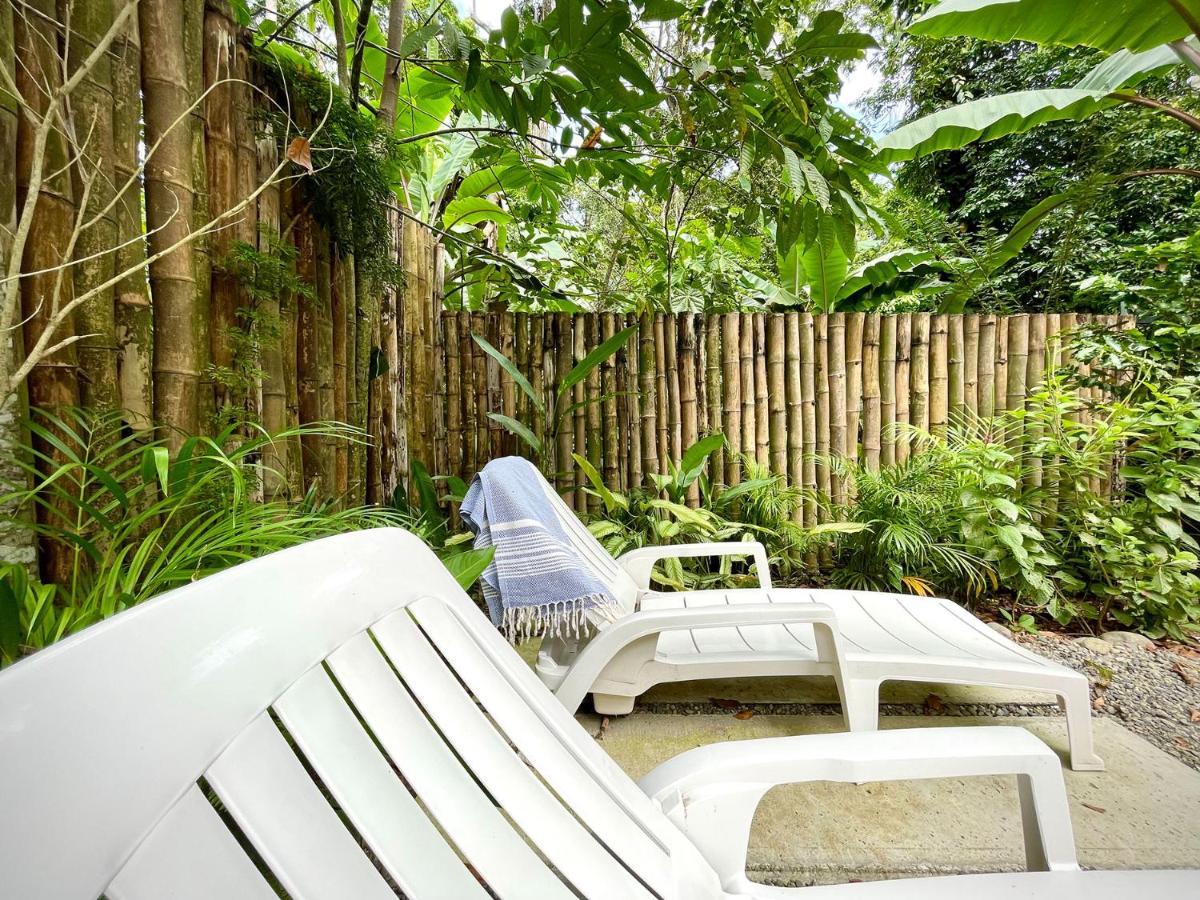 Brand New Huge With Air Conditioner And A Private Pool And Kitchen